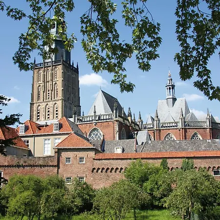 Vesting De Bronsbergen