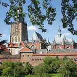 Vesting De Bronsbergen